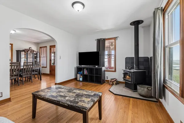 $415,000 | 266 Hoover Highway, Lowden, IA 52255