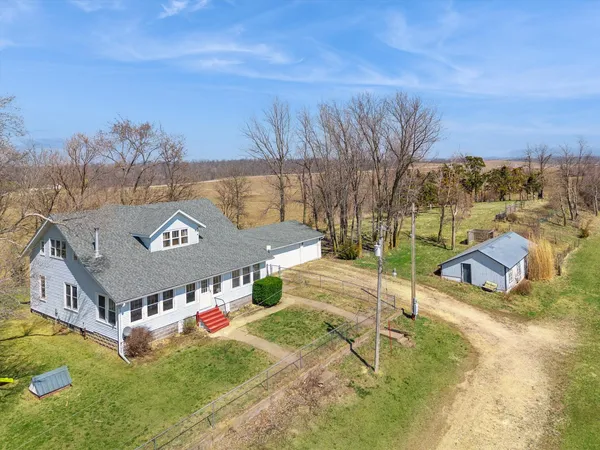 $415,000 | 266 Hoover Highway, Lowden, IA 52255