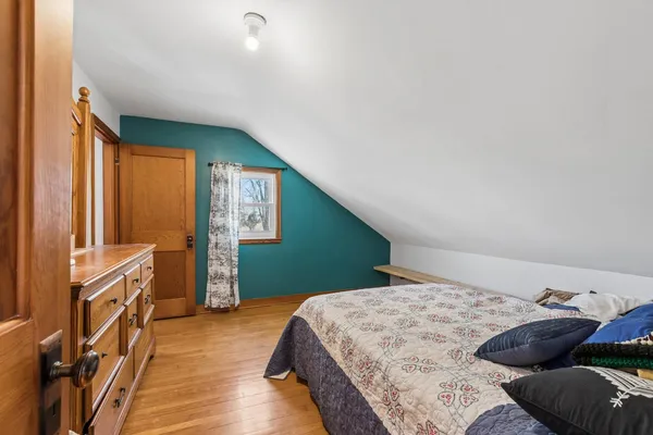 $415,000 | 266 Hoover Highway, Lowden, IA 52255