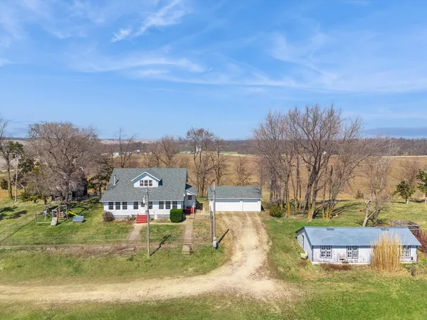 $415,000 | 266 Hoover Highway, Lowden, IA 52255