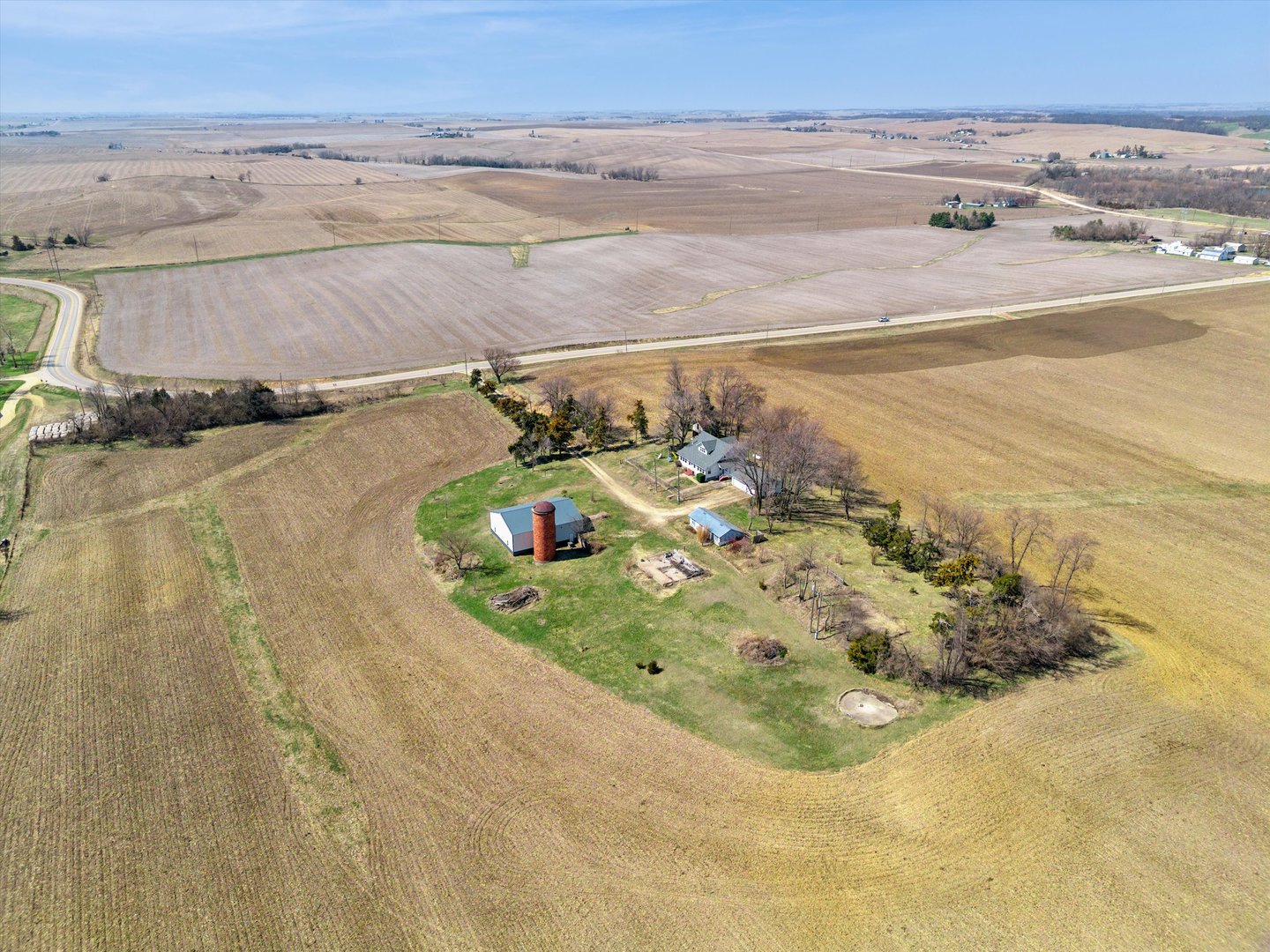 266 Hoover Highway Lowden, IA 52255 - Photo 7 of 50