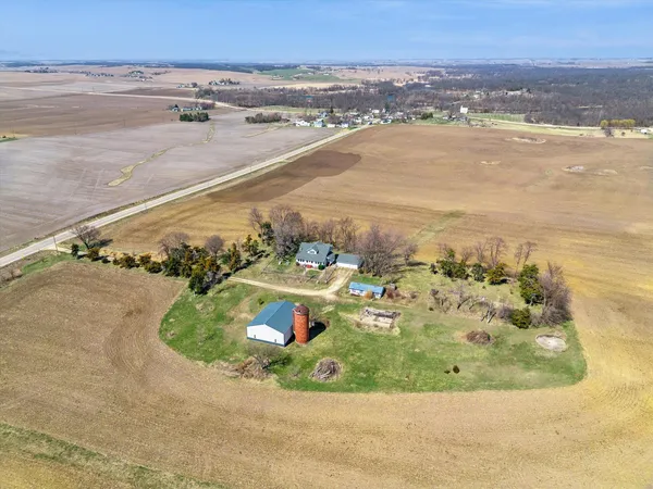 $415,000 | 266 Hoover Highway, Lowden, IA 52255