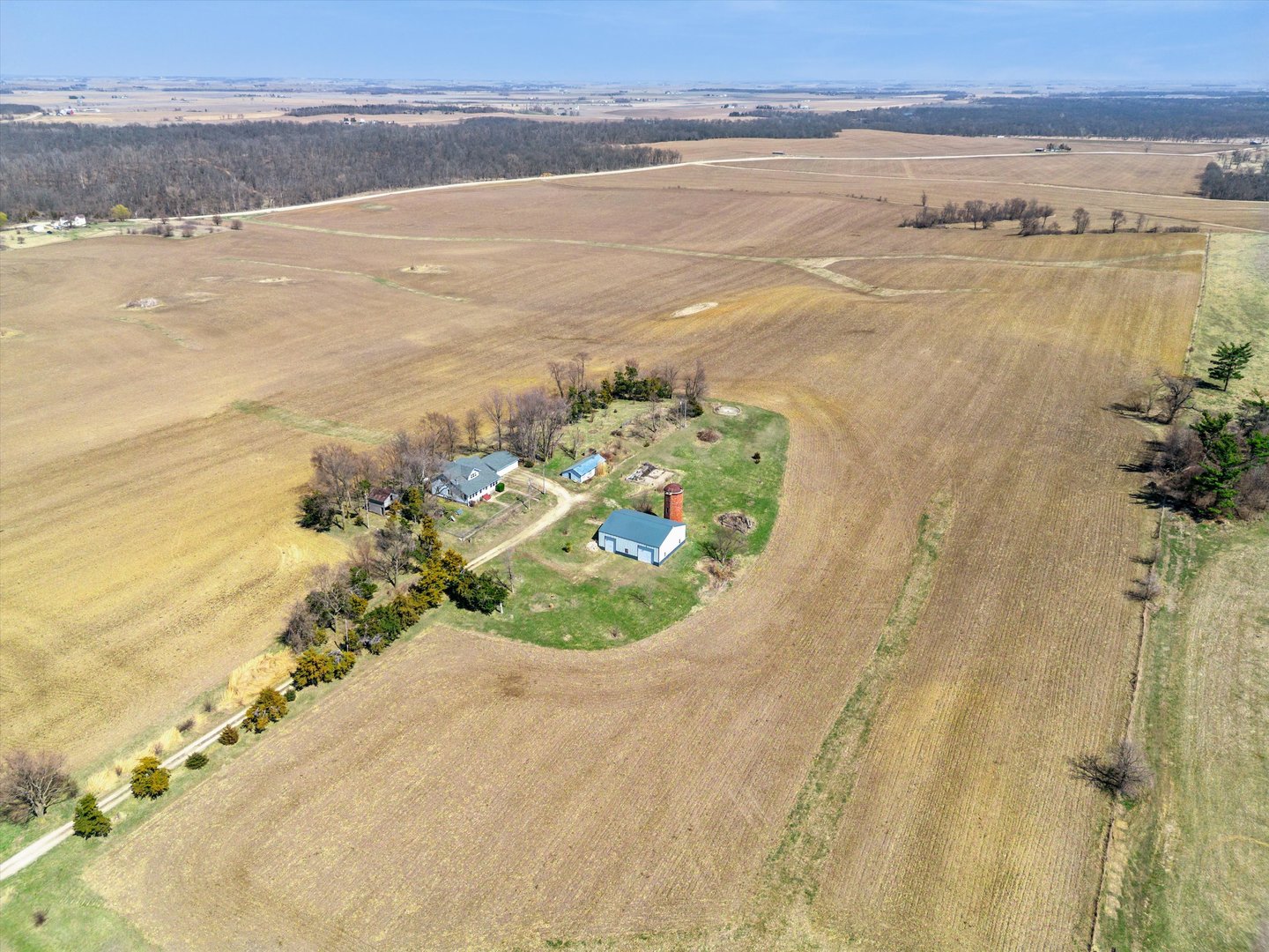 266 Hoover Highway Lowden, IA 52255 - Photo 10 of 50
