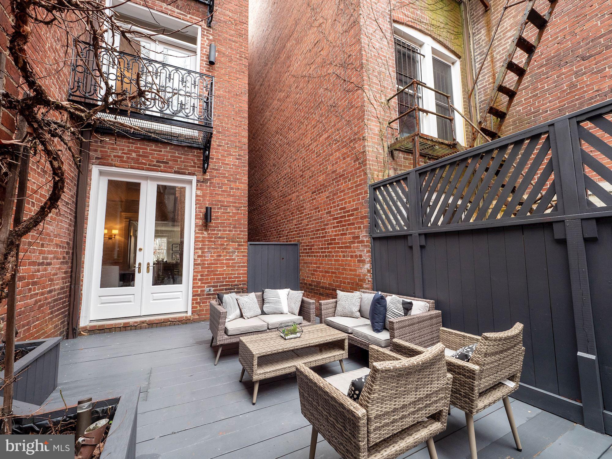 2137 R Street Northwest Washington, DC 20008 - Photo 14 of 43