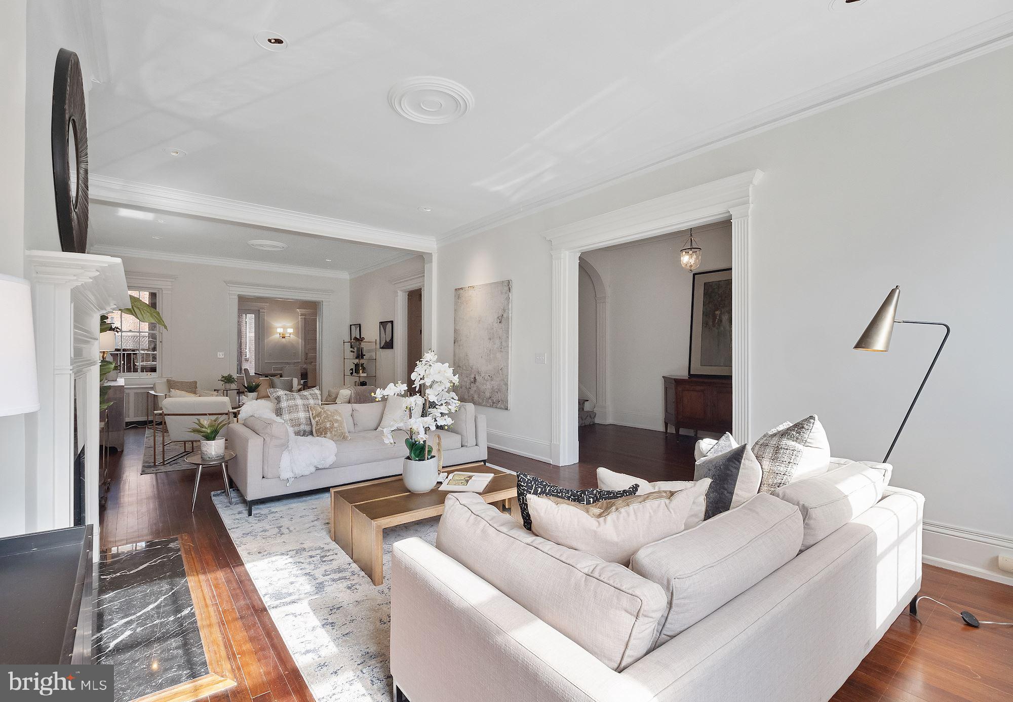 2137 R Street Northwest Washington, DC 20008 - Photo 4 of 43