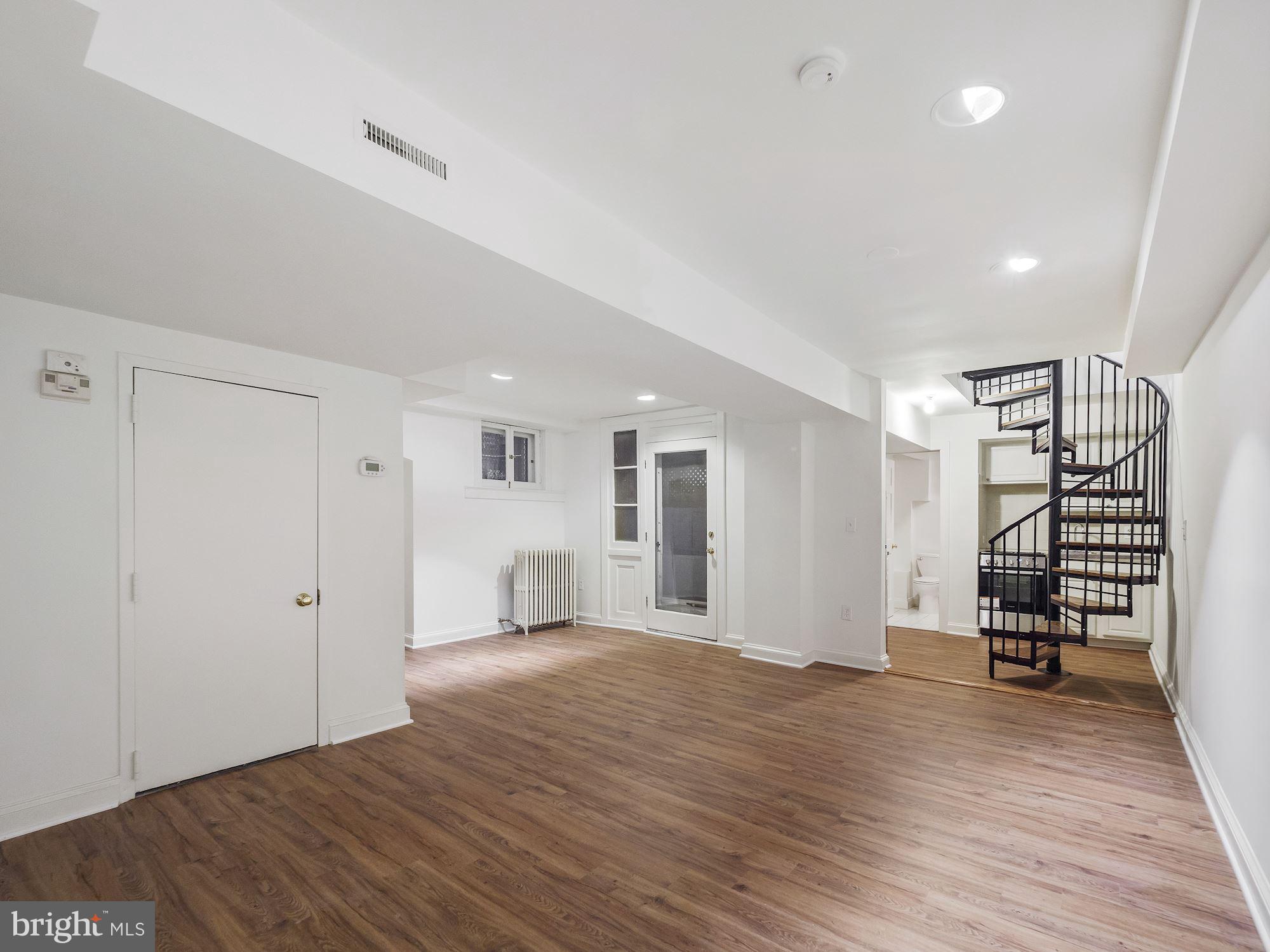 2137 R Street Northwest Washington, DC 20008 - Photo 37 of 43