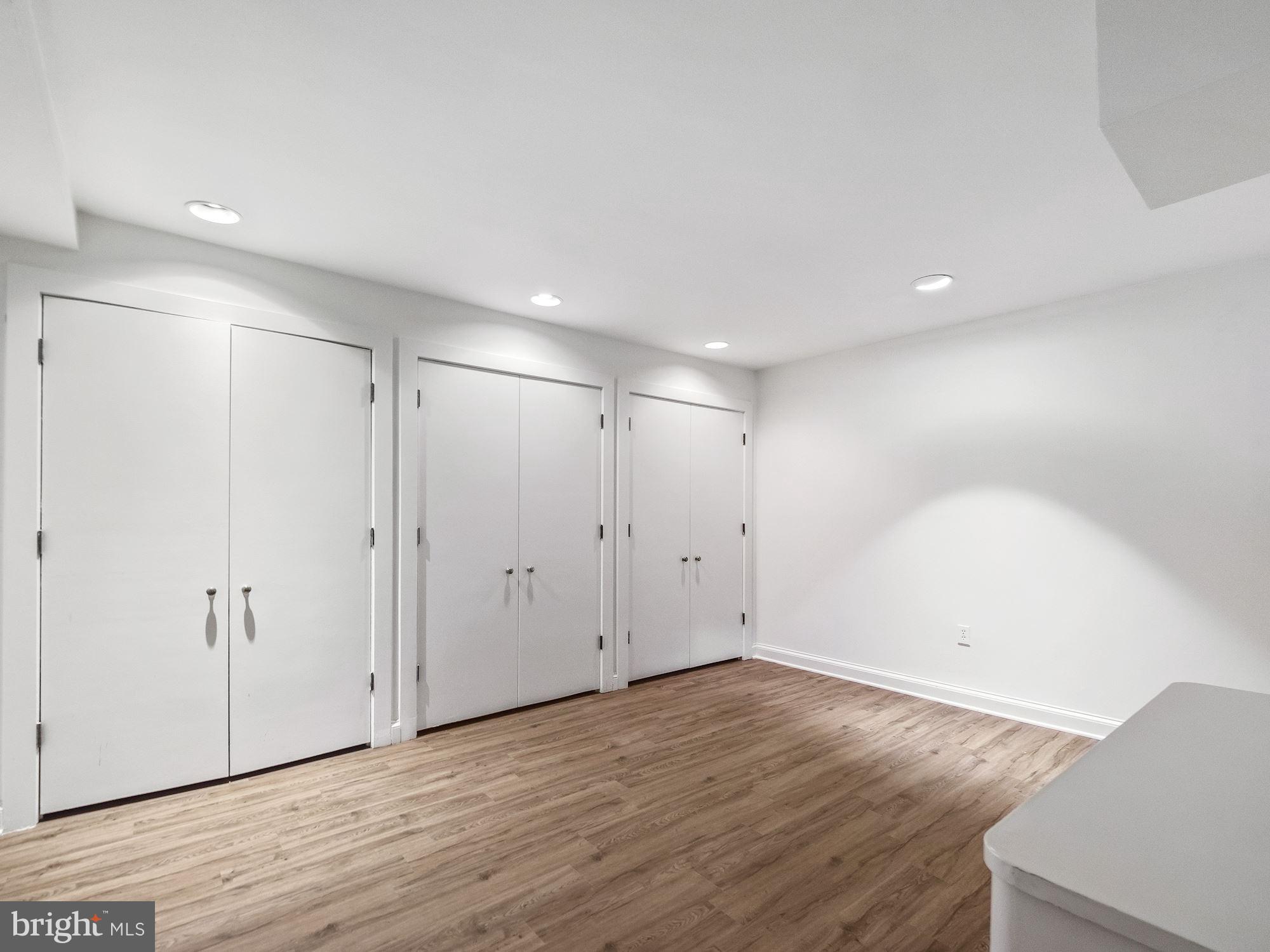 2137 R Street Northwest Washington, DC 20008 - Photo 38 of 43