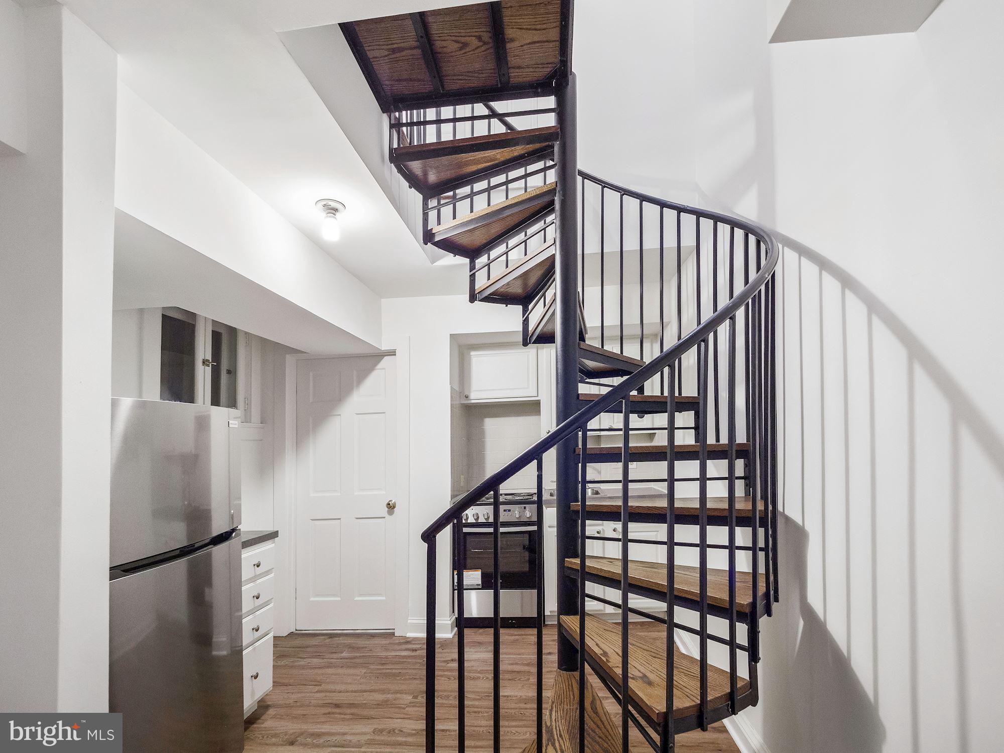 2137 R Street Northwest Washington, DC 20008 - Photo 40 of 43