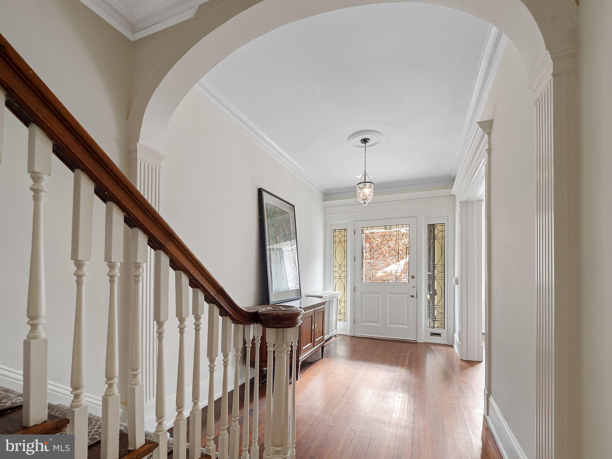 2137 R Street Northwest Washington, DC 20008 - Photo 9 of 43