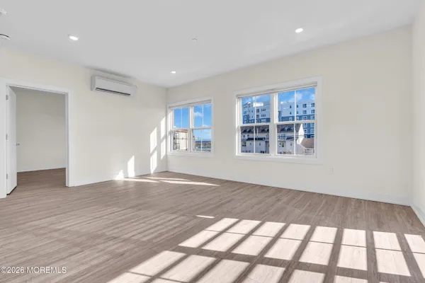 $2,800 | 19 Carr Avenue, Unit 303, Keansburg, NJ 07734