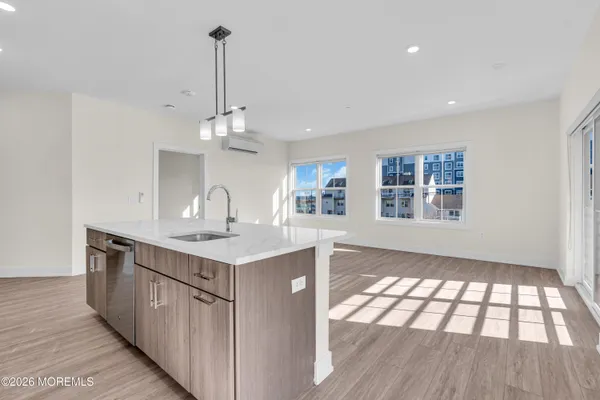 $2,800 | 19 Carr Avenue, Unit 303, Keansburg, NJ 07734