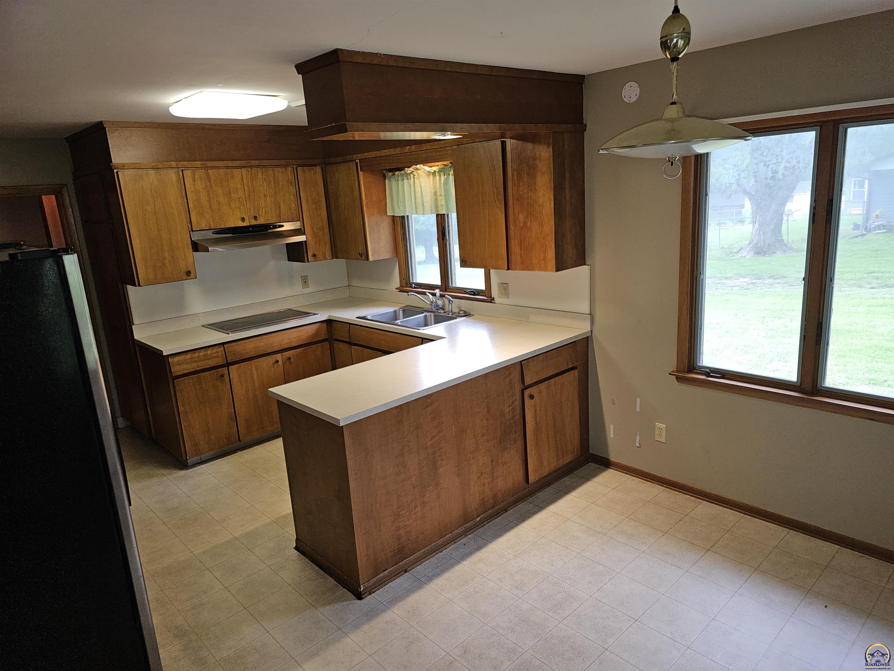 3205 Northwest Rochester Road Topeka, KS 66617 - Photo 11 of 52
