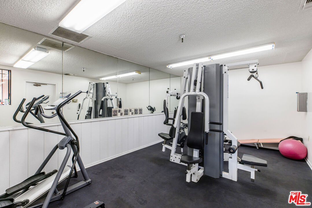 8828 Pershing Drive, Unit 112 Playa del Rey, CA 90293 - Photo 30 of 33