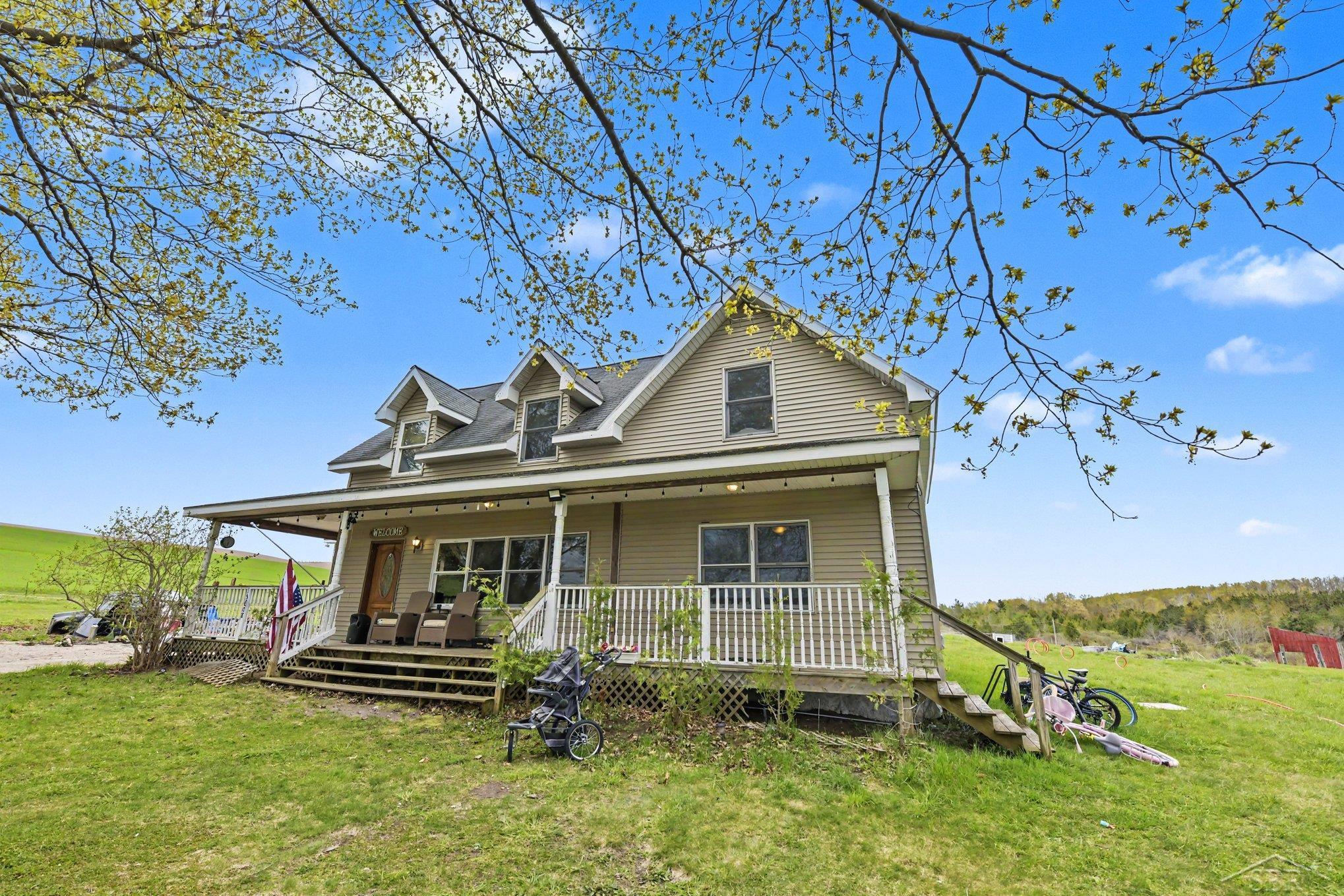 15608 Klooster Road Charlevoix, MI 49720 - Photo 2 of 40