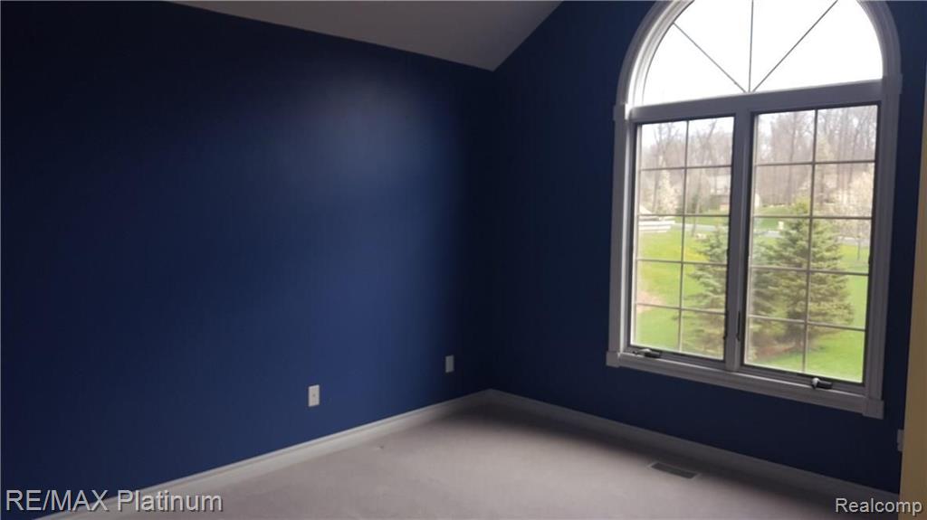 522 Timbermill Lane Howell, MI 48843 - Photo 17 of 29
