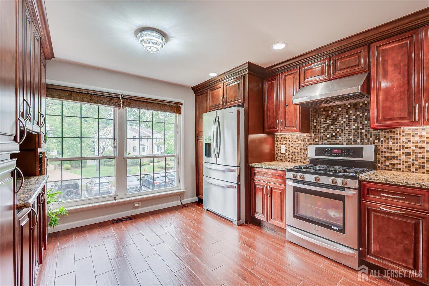 4506 Stonehedge Road Edison, NJ 08820 - Photo 21 of 51