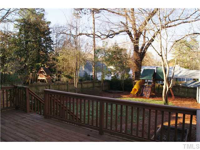 405 Dixie Trail Raleigh, NC 27607 - Photo 14 of 19