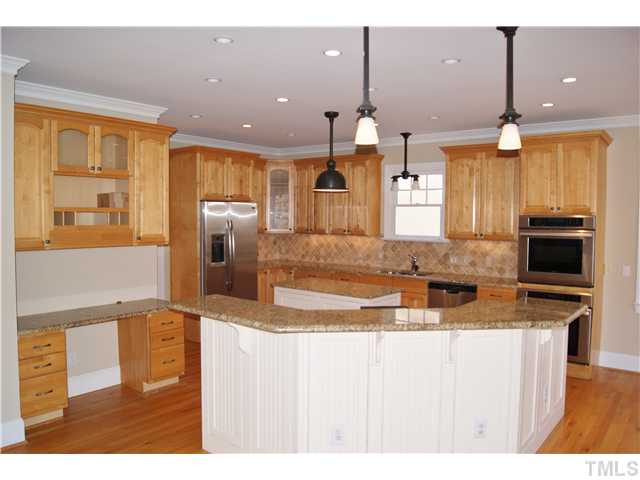 405 Dixie Trail Raleigh, NC 27607 - Photo 4 of 19