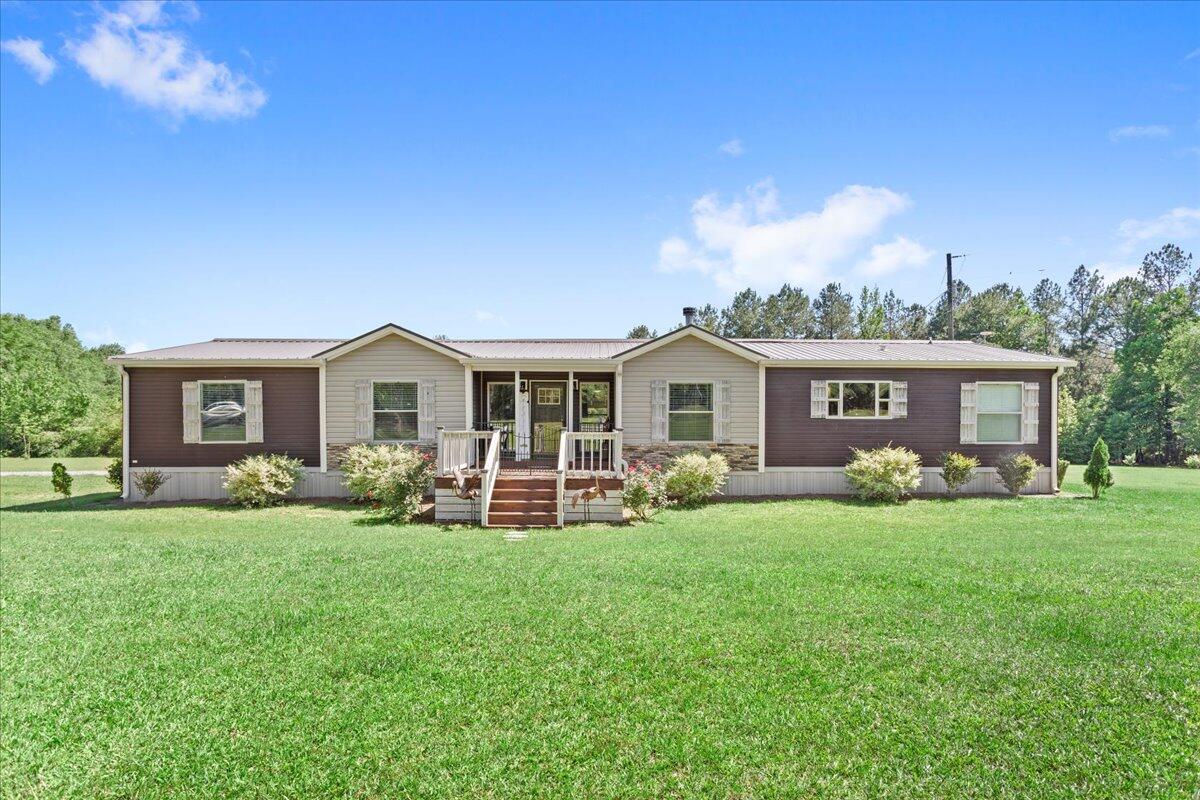 6 Barber Road Lumberton, MS 39455 - Photo 1 of 1 Front