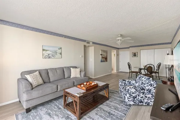 $2,200 | 255 Dolphin Point, Unit 513, Clearwater Beach, FL 33767