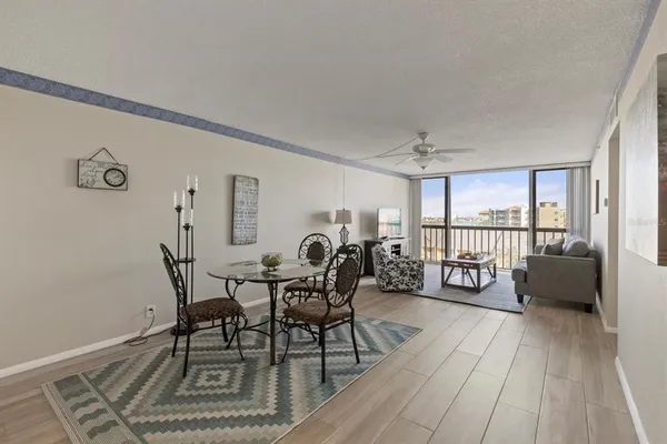 $2,200 | 255 Dolphin Point, Unit 513, Clearwater Beach, FL 33767