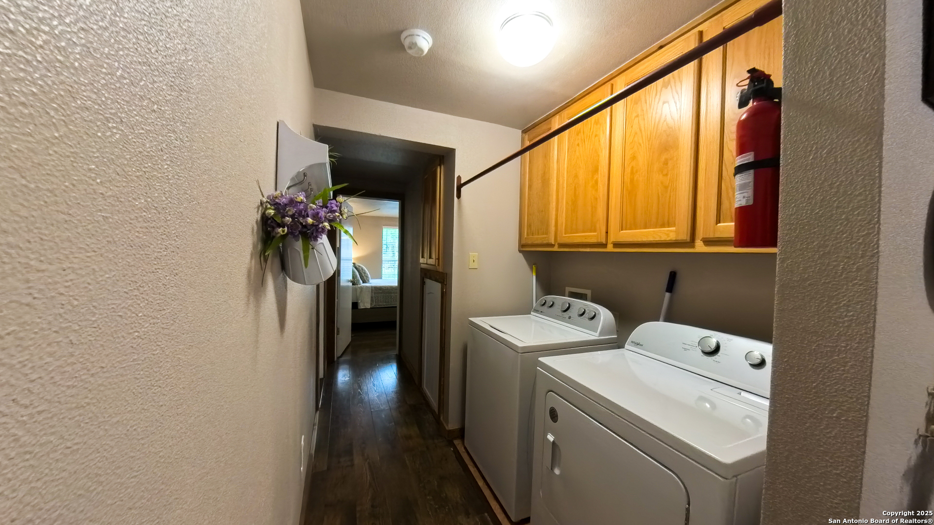 406 7th Street Bandera, TX 78003 - Photo 9 of 18