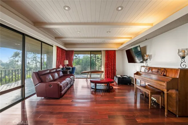 $12,000,000 | 1458 Hillcrest Avenue, Pasadena, CA 91106