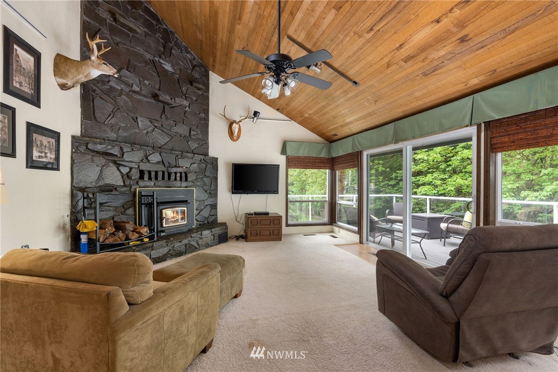 227 Brown Road East Chehalis, WA 98532 - Photo 4 of 39