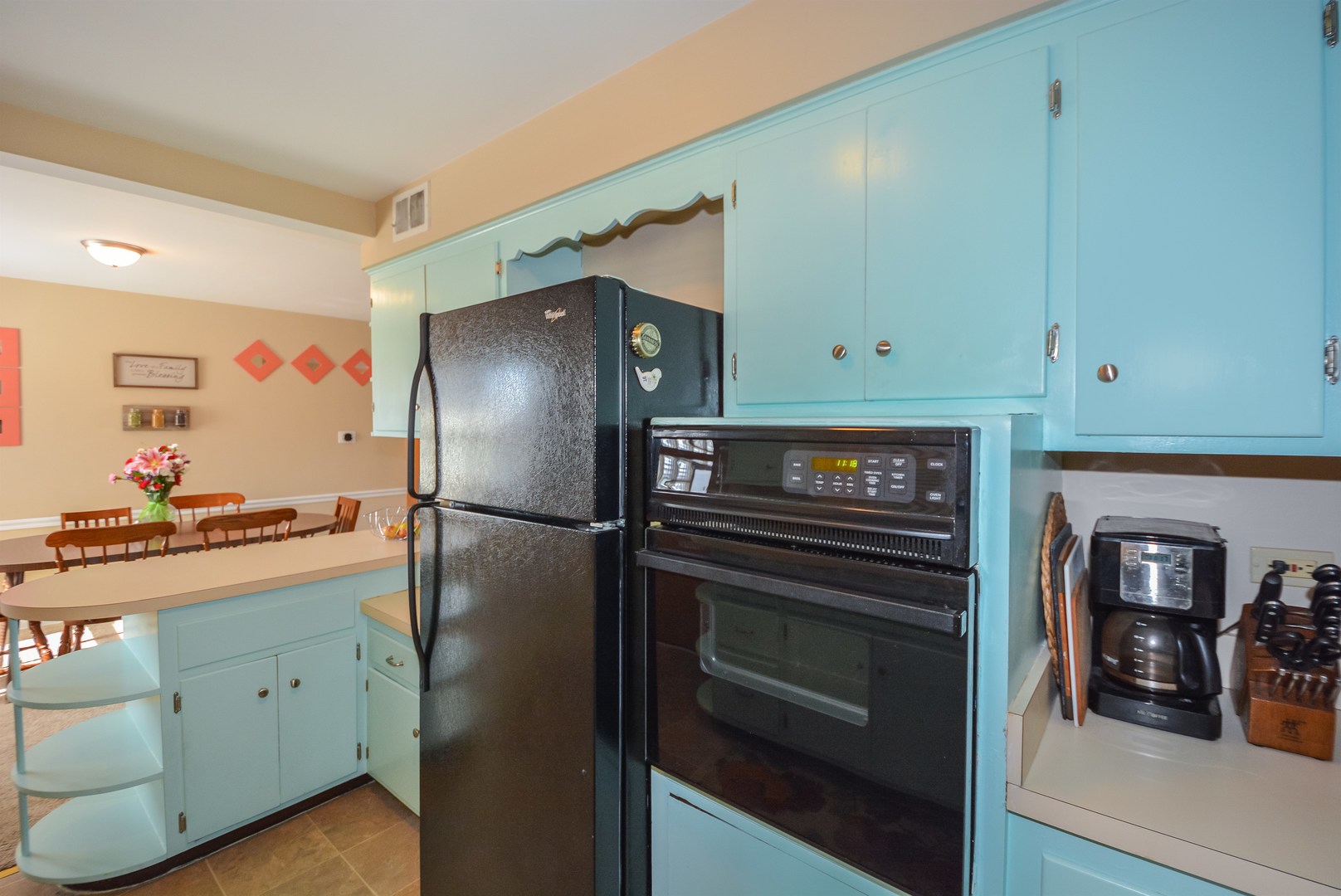3006 South Harlem Avenue, Unit 2W Riverside, IL 60546 - Photo 11 of 24
