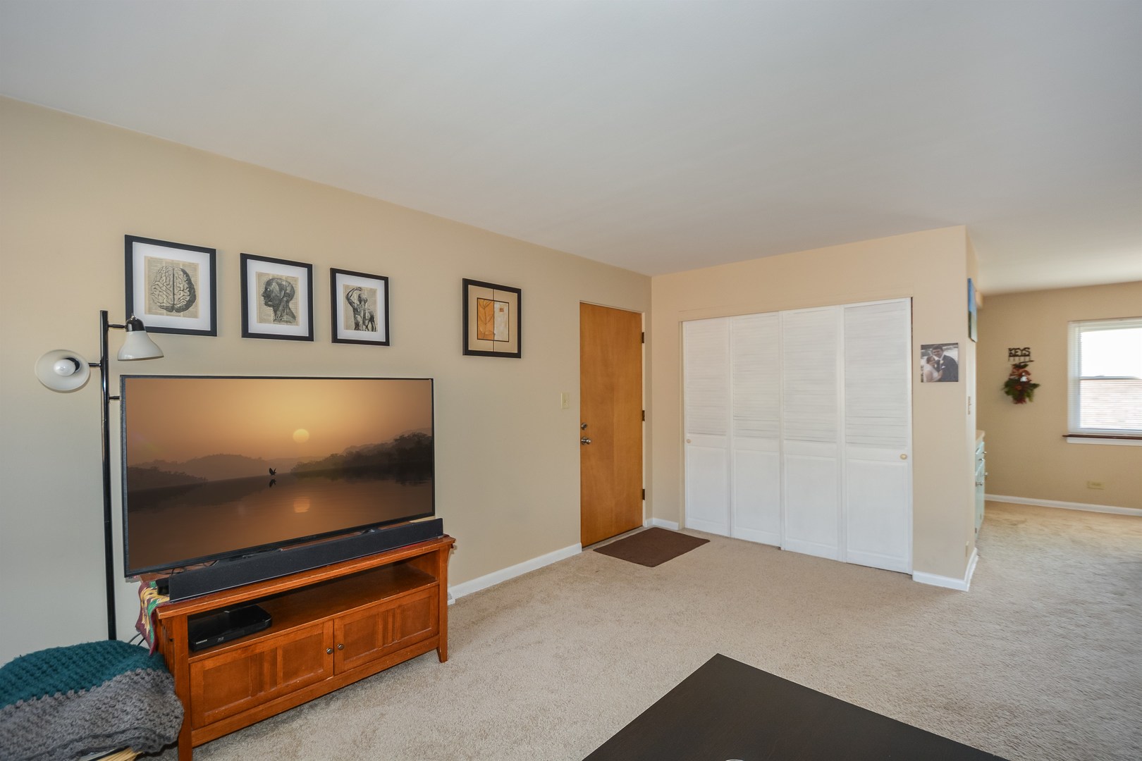 3006 South Harlem Avenue, Unit 2W Riverside, IL 60546 - Photo 4 of 24
