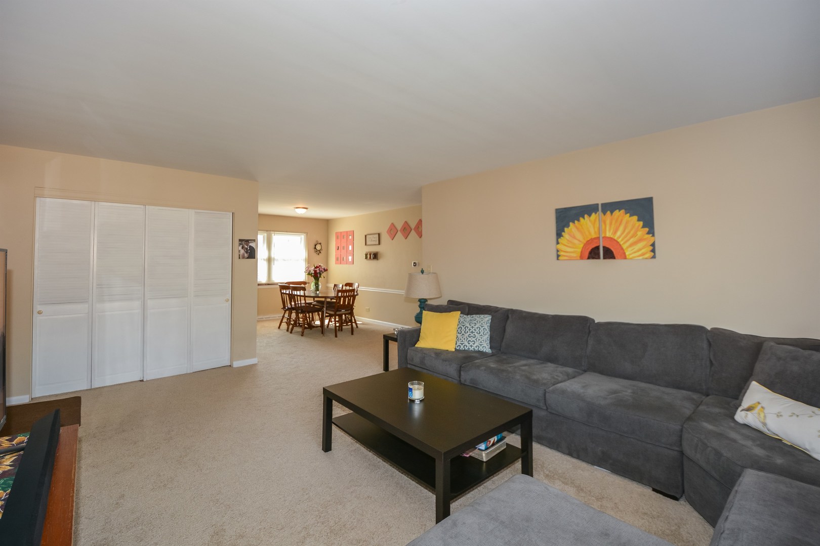 3006 South Harlem Avenue, Unit 2W Riverside, IL 60546 - Photo 6 of 24