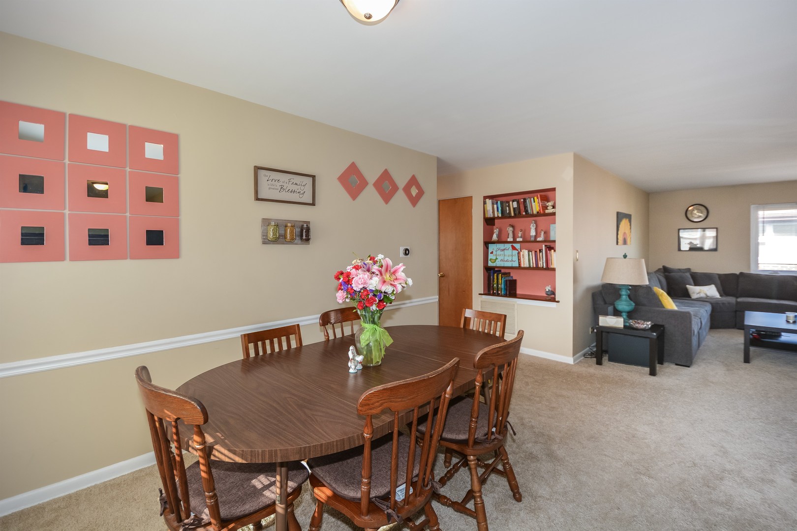 3006 South Harlem Avenue, Unit 2W Riverside, IL 60546 - Photo 7 of 24