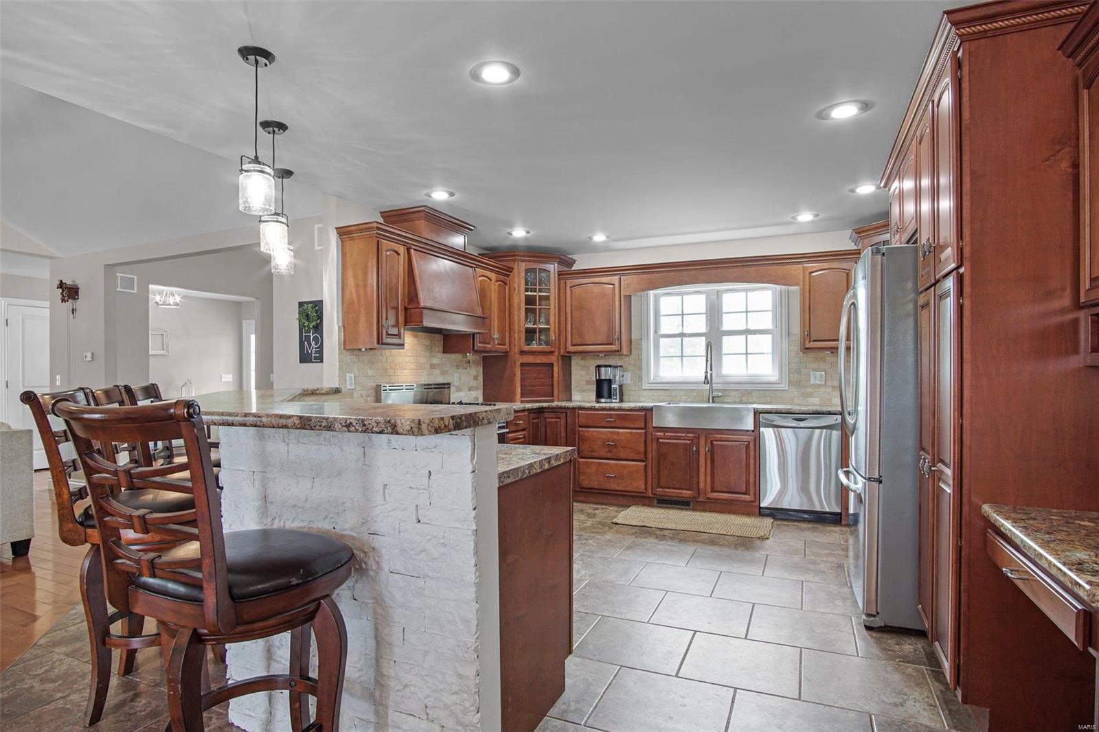 9335 Renken Road Staunton, IL 62088 - Photo 17 of 49