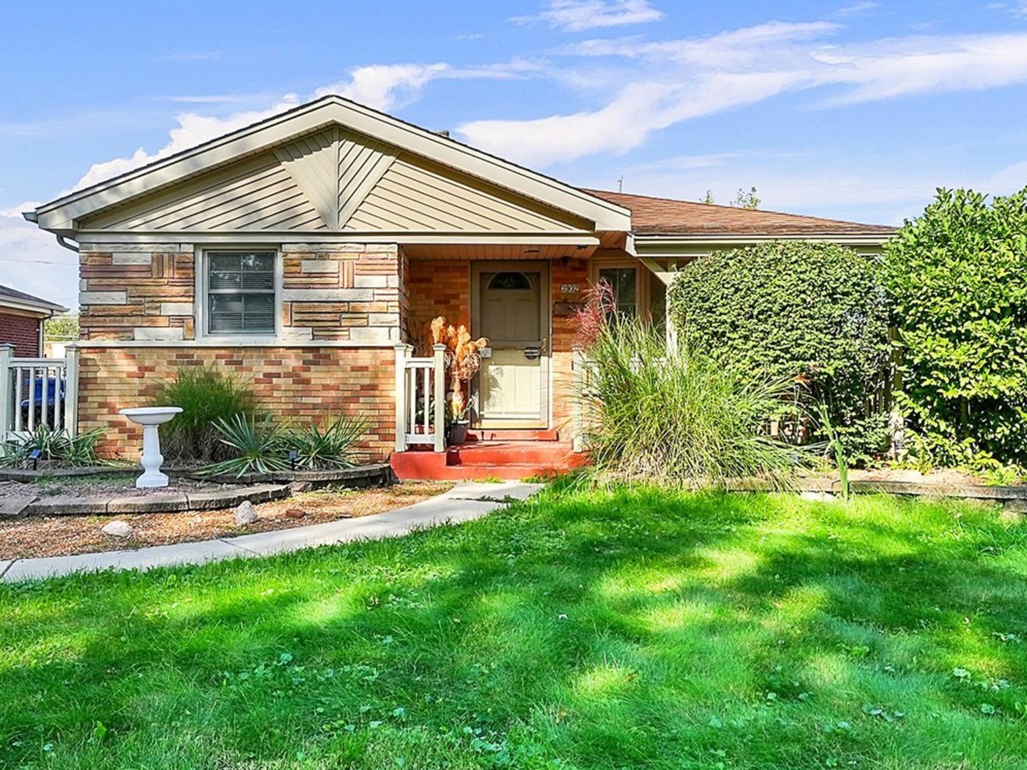 3932 153rd Street Midlothian, IL 60445 - Photo 1 of 44