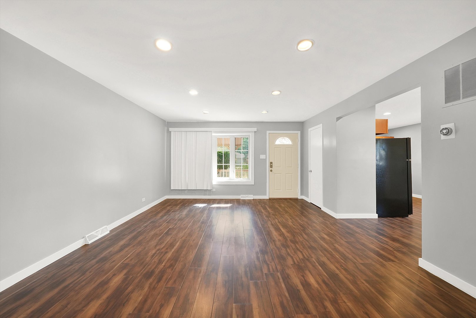 3932 153rd Street Midlothian, IL 60445 - Photo 4 of 44