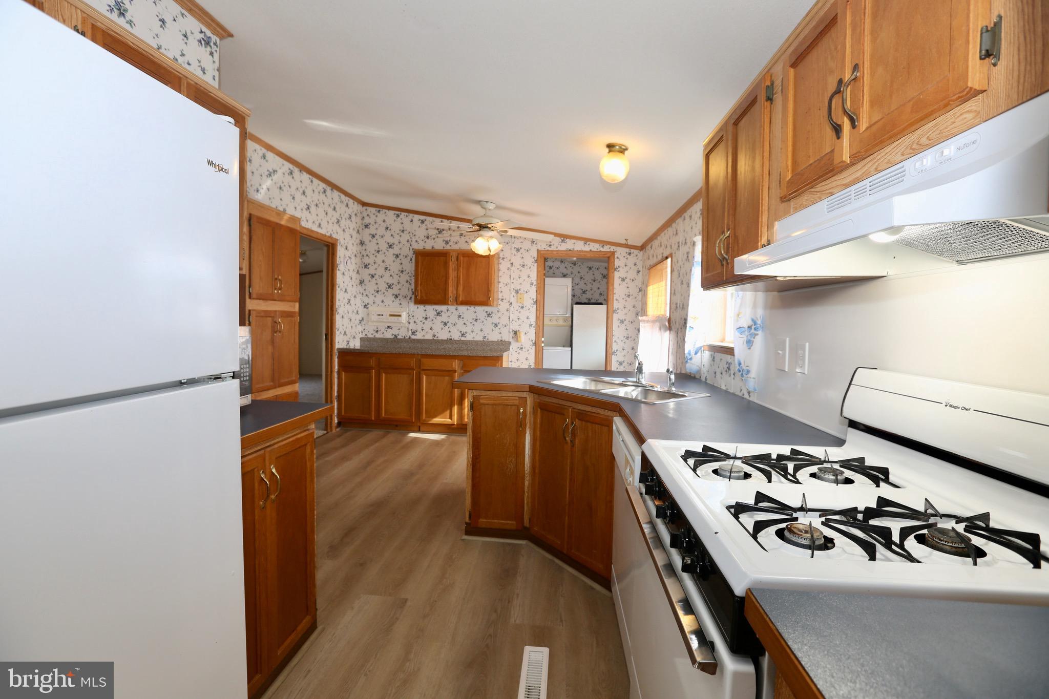 261 Tony Circle Mantua, NJ 08051 - Photo 8 of 26