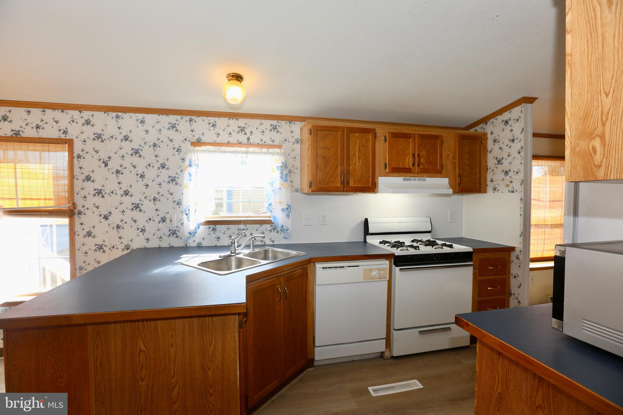 261 Tony Circle Mantua, NJ 08051 - Photo 10 of 26