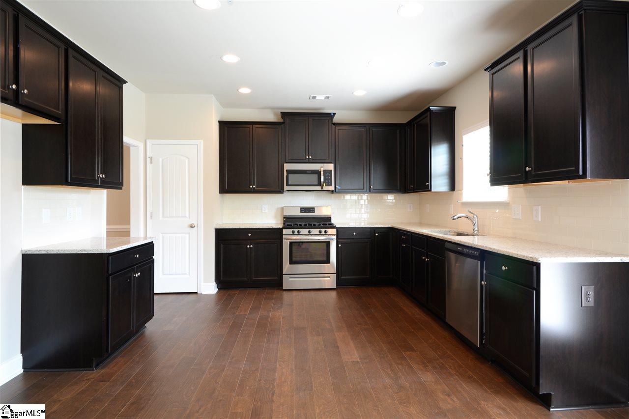 4 Lofton Court Anderson, SC 29621 - Photo 3 of 27 Gallery Image 3