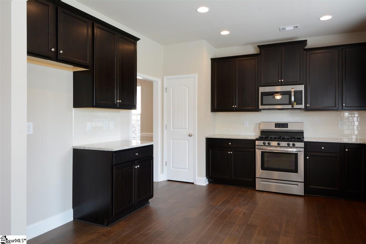 4 Lofton Court Anderson, SC 29621 - Photo 4 of 27 Gallery Image 4
