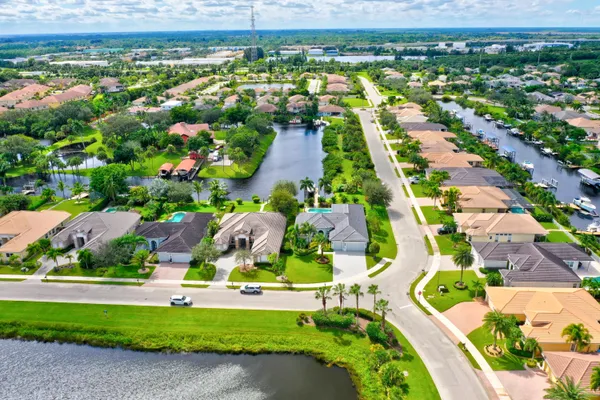 $1,895,000 | 7186 Southwest Quiet River Court, Stuart, FL 34997