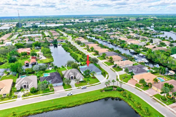 $1,895,000 | 7186 Southwest Quiet River Court, Stuart, FL 34997