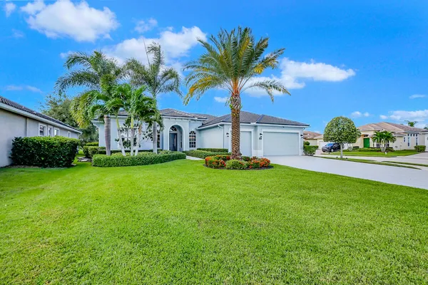$1,895,000 | 7186 Southwest Quiet River Court, Stuart, FL 34997