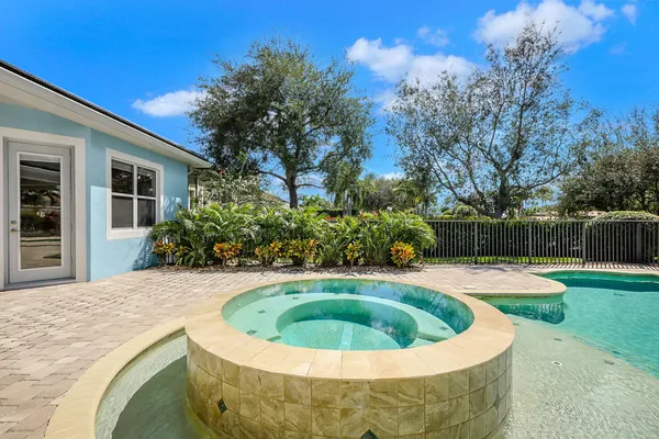 $1,895,000 | 7186 Southwest Quiet River Court, Stuart, FL 34997