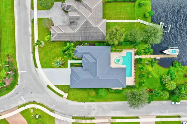 $1,895,000 | 7186 Southwest Quiet River Court, Stuart, FL 34997