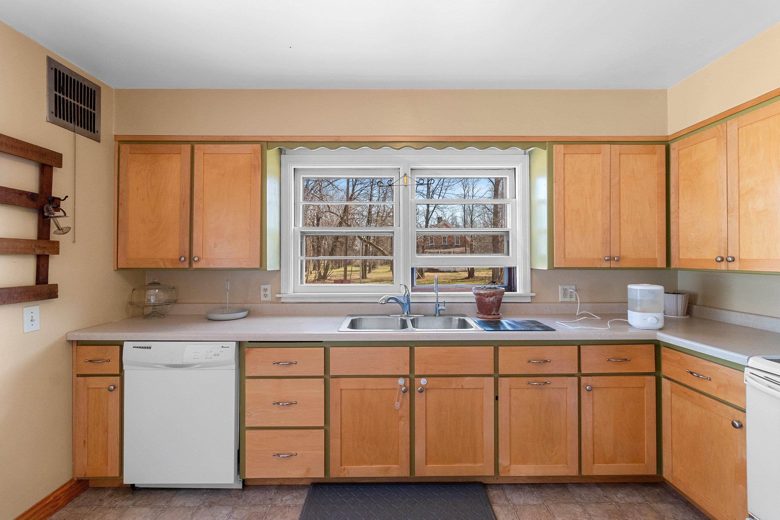 1107 Grosse Road Little Suamico, WI 54141 - Photo 16 of 47