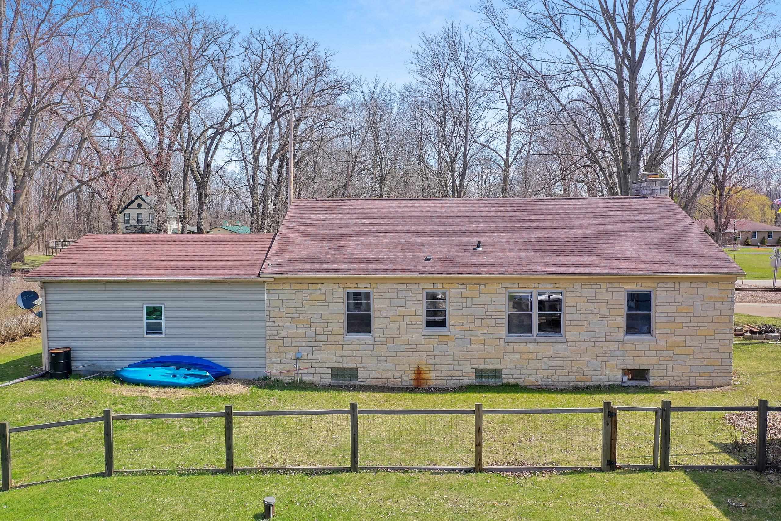 1107 Grosse Road Little Suamico, WI 54141 - Photo 5 of 47