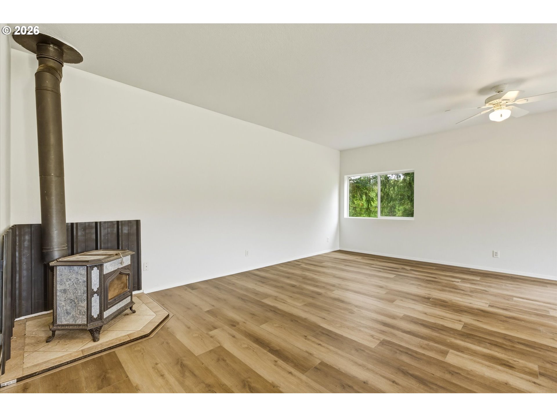 145 Talkeetna Heights Road Longview, WA 98632 - Photo 5 of 48 Living Room