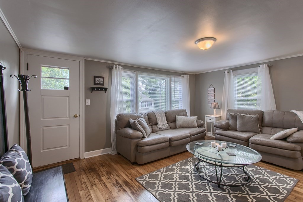 57 Jackson Hill Road Gardner, MA 01440 - Photo 5 of 35 Gallery Image 5