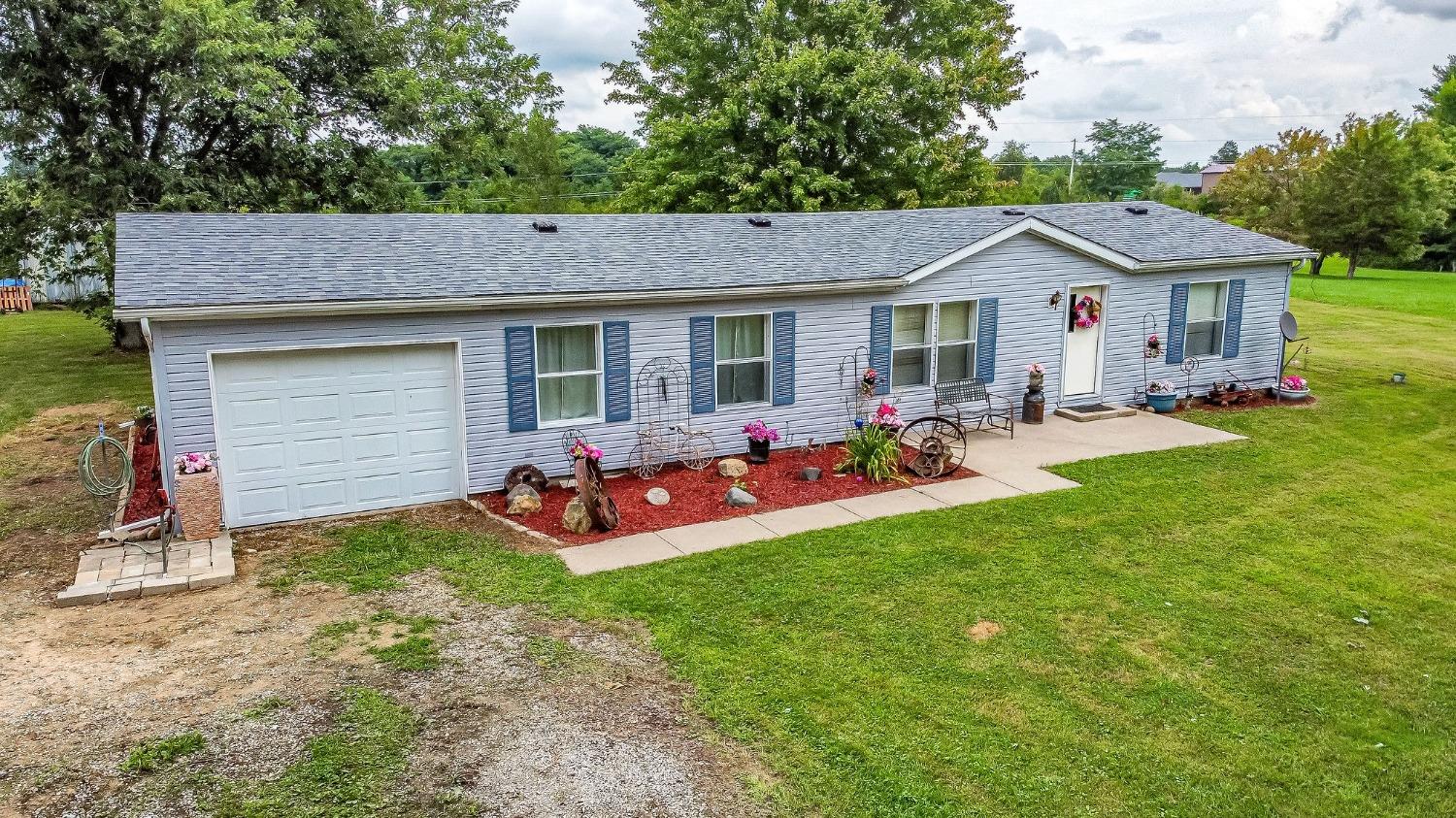 10064 Texas Gas Road Aurora, IN 47001 - Photo 2 of 27 Gallery Image 2