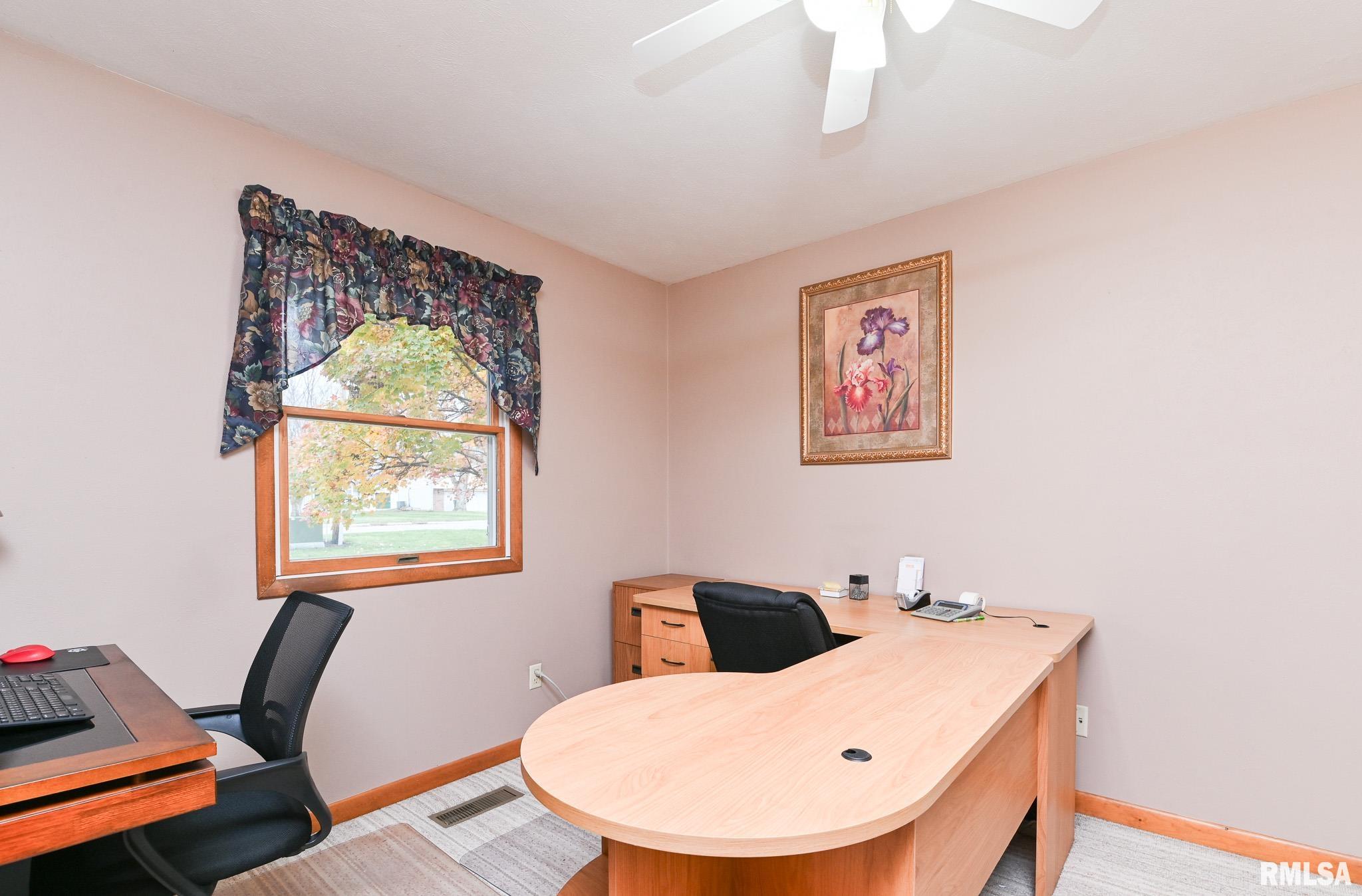 1441 Highview Road East Peoria, IL 61611 - Photo 21 of 36 Gallery Image 21